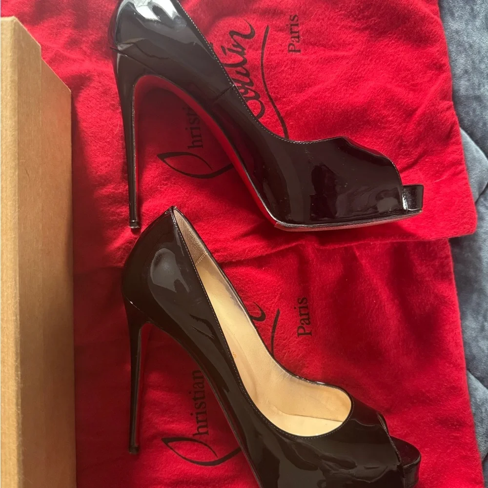 Christian Louboutin Very Prive 120 - black patent 39- EUC - Picture 4 of 8